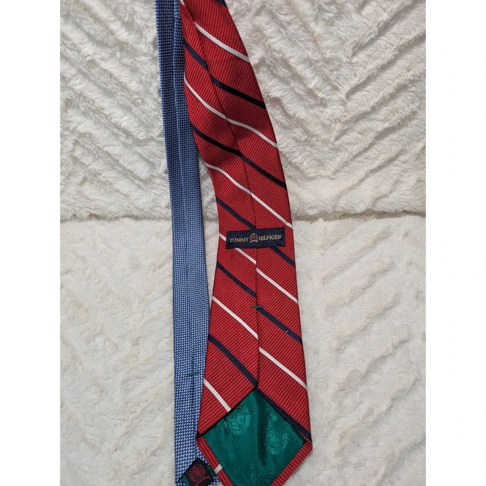Tommy Hilfiger‎ Men's Tie White Blue And Red Striped Woven Silk